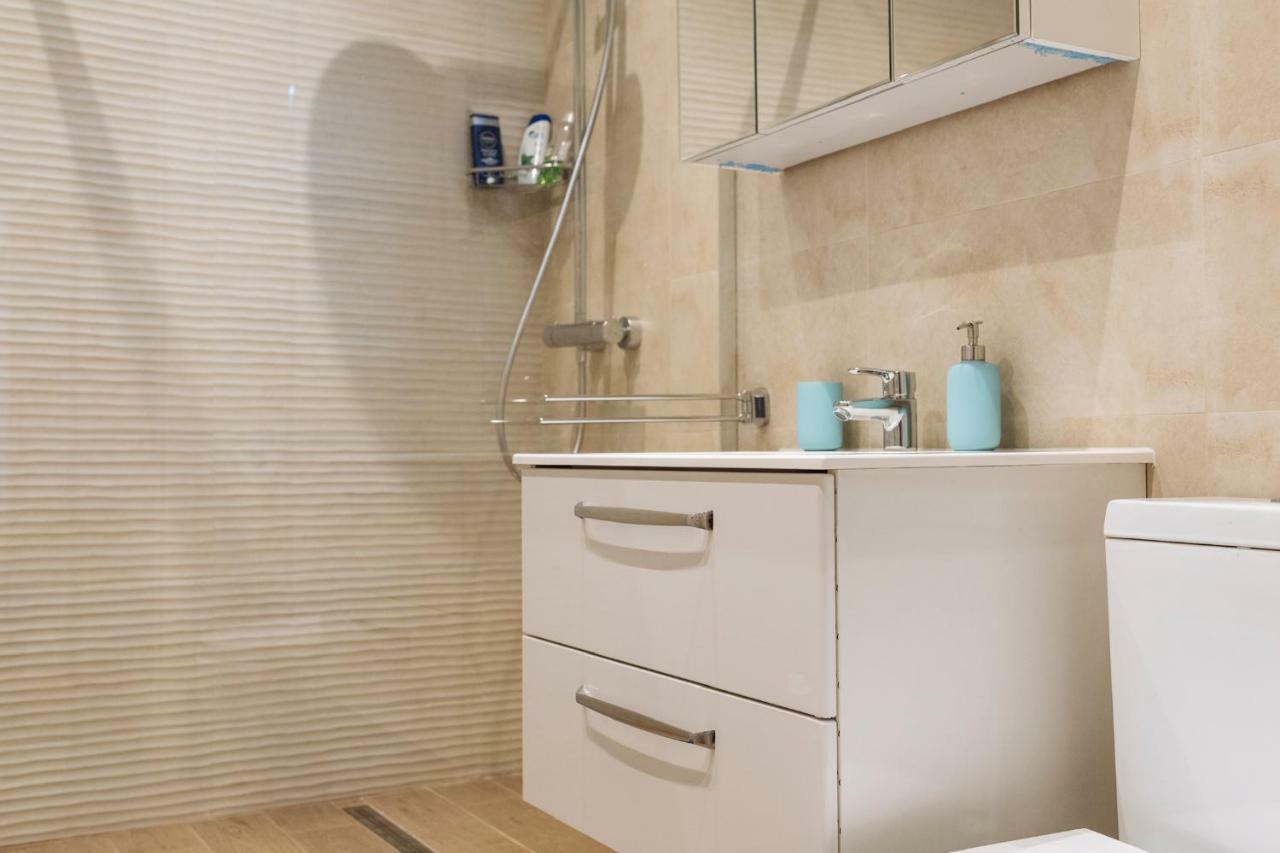 בוקרשט Tres Chic Double Sized Apartment מראה חיצוני תמונה